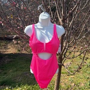 NWT HOLLISTER Hot Pink Ribbed Cutout One-Piece Swimsuit